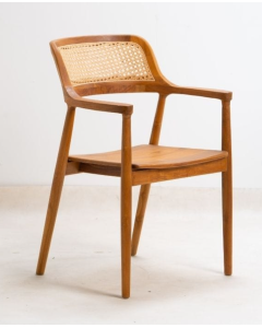  כסא אוכל איטלקי מעוצב Mulya Rattan