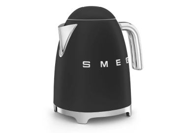 קומקום חשמלי 1.7 ליטר 2400W מבית SMEG  שחור מט
