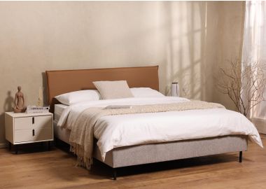 מיטה זוגית 200*140 ס"מ דמוי עור חום משולב בד בגוון אפור דגם סטנפורד