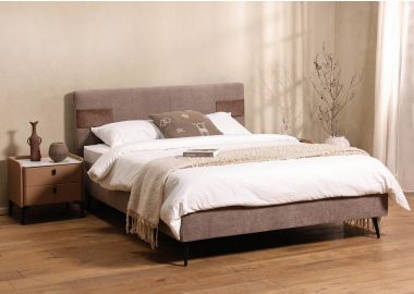 מיטה זוגית 190*140 ס"מ בד בגוון חום משולב כיסים חומים דגם אודין