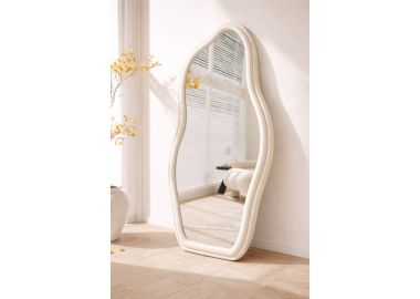 מראת גוף בעיצוב גלי עם מסגרת צבע שמנת