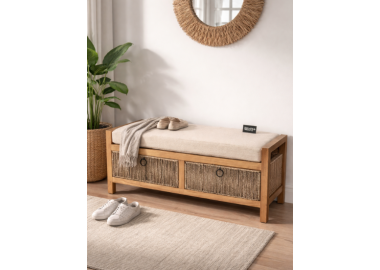 הדום עשוי בד שאנל בצבע שמנת מעץ