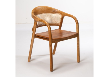 כסא אוכל מעץ טיק Sally Rattan 