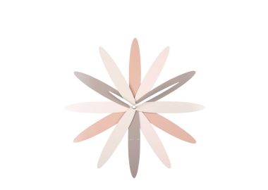 שעון קיר ממתכת בצורת פרח ורוד דגם Bloom