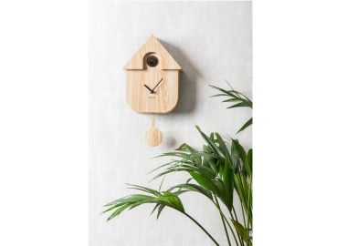 שעון קיר קוקייה מודרני עם מטוטלת גוון עץ בהיר