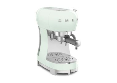 מכונת אספרסו ידנית עם מקציף חלב דגם ECF02 מבית Smeg ירוק פסטל