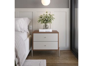 שידת לילה בגוון קנילה ואופוייט דגם אמבר