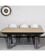 שולחן אוכל מפואר נפתח 1.8-4.8 מטר עם רגלי ברזל דגם בארי בגוון אלון